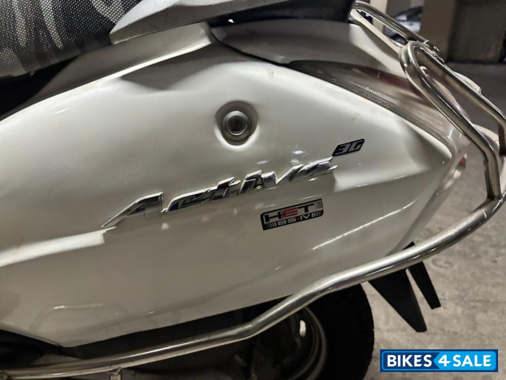 White Honda Activa 3G