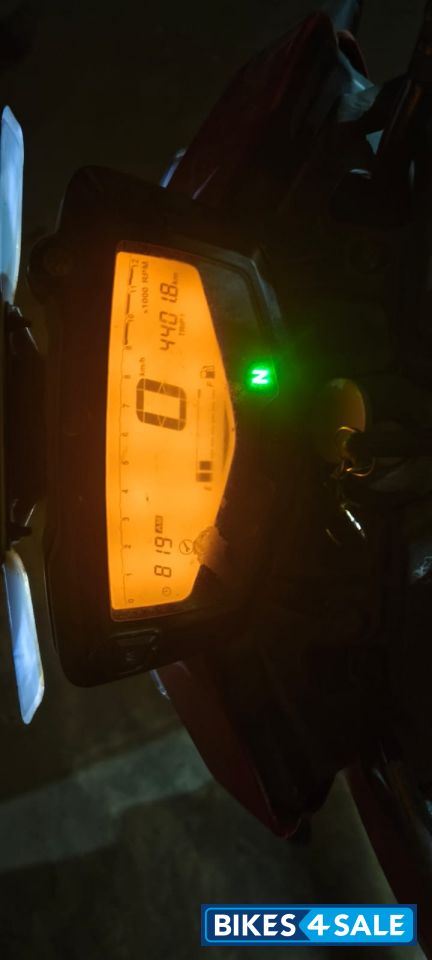 Red TVS Apache RTR 160 4V