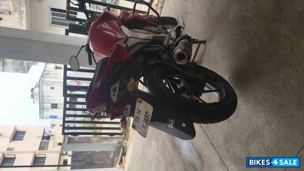 Red Yamaha FZ Red Yamaha FZ