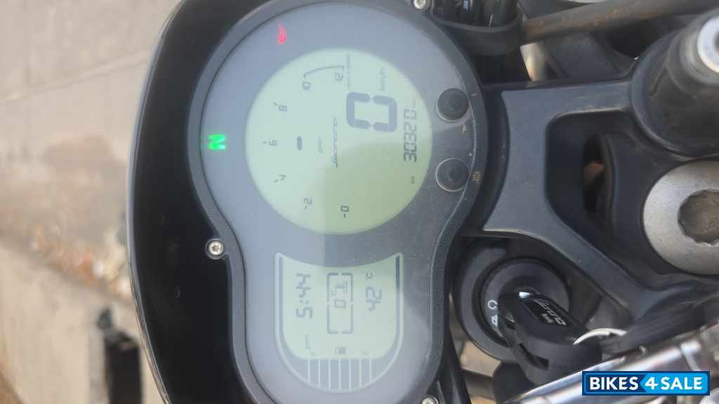 Benelli Leoncino 500 BS6
