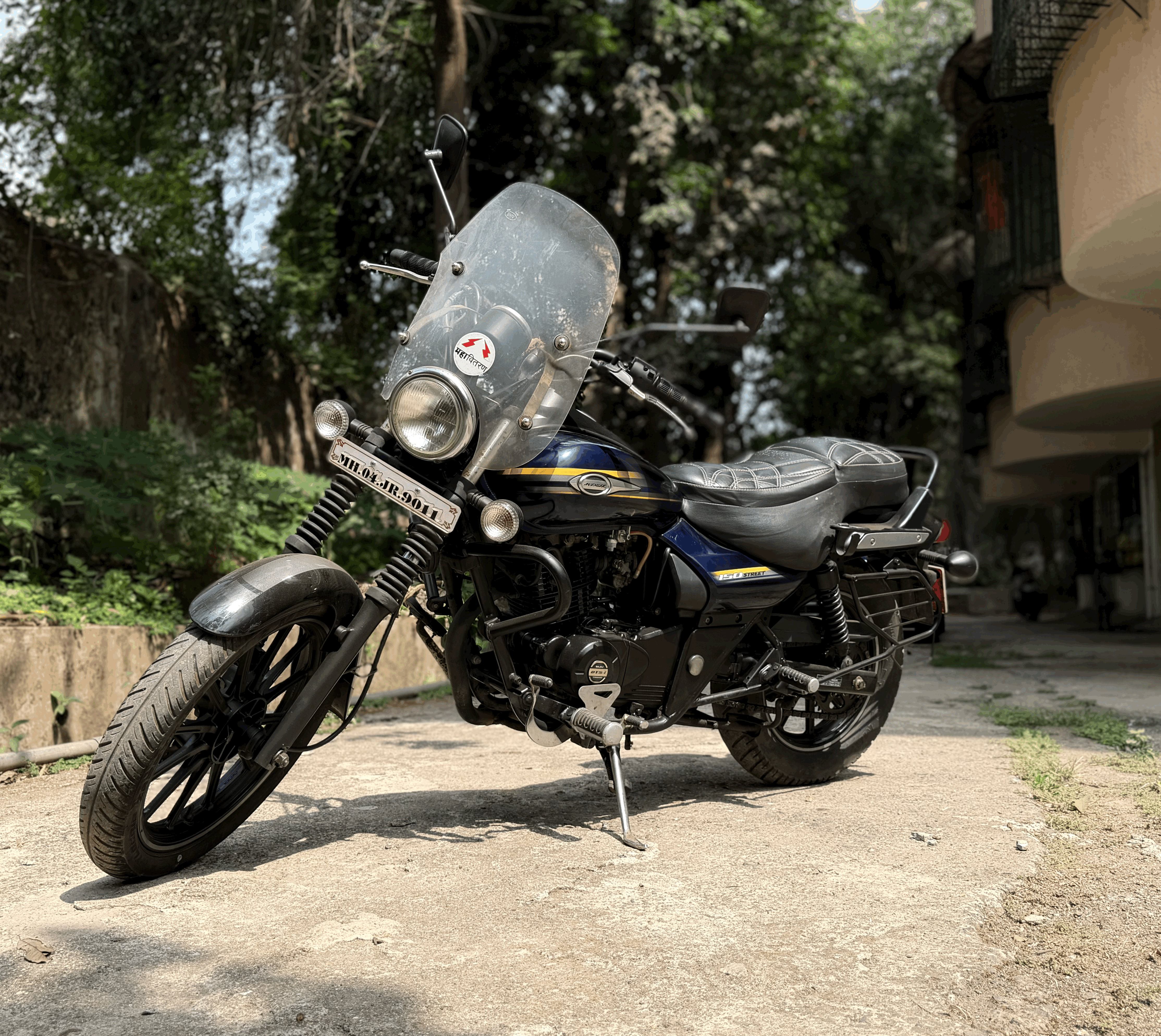 Dark Blue Bajaj Avenger Street 150
