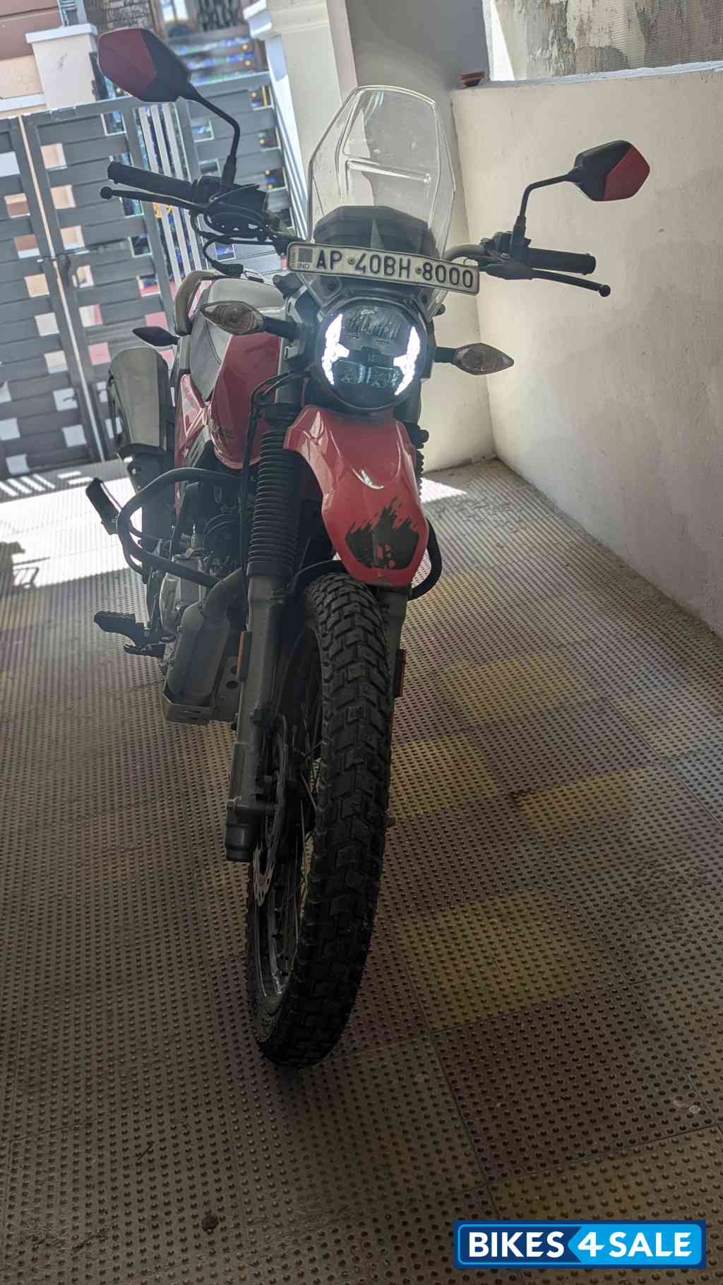 Red Hero Xpulse 200 4V