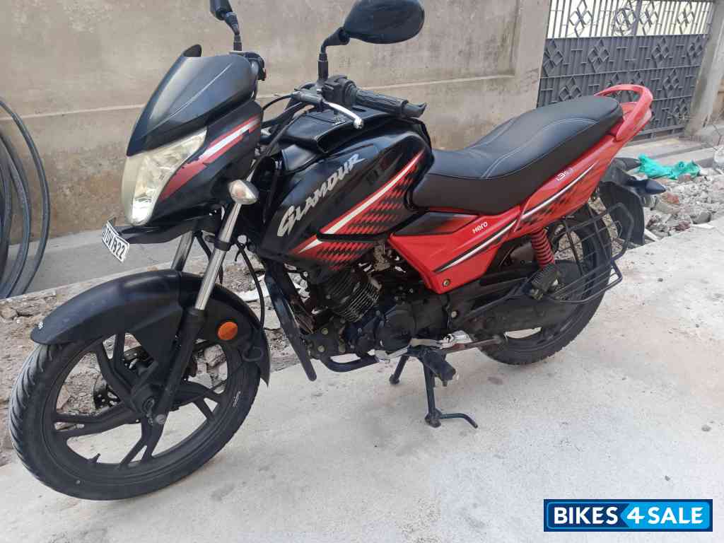 Black And Red Hero Glamour 125 Disc