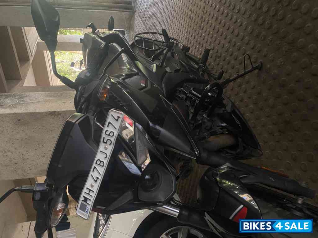 Bajaj Pulsar N160