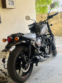 Royal Enfield Hunter 350 Metro