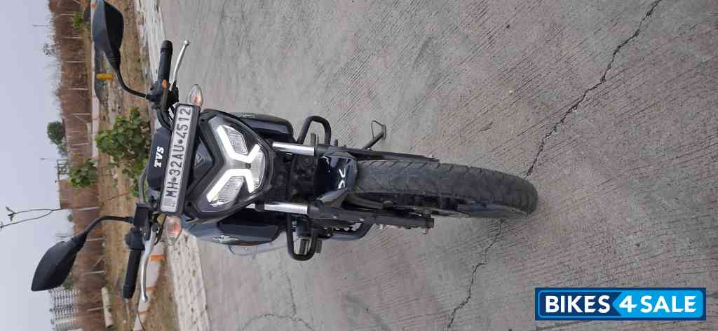 TVS Raider Split Seat