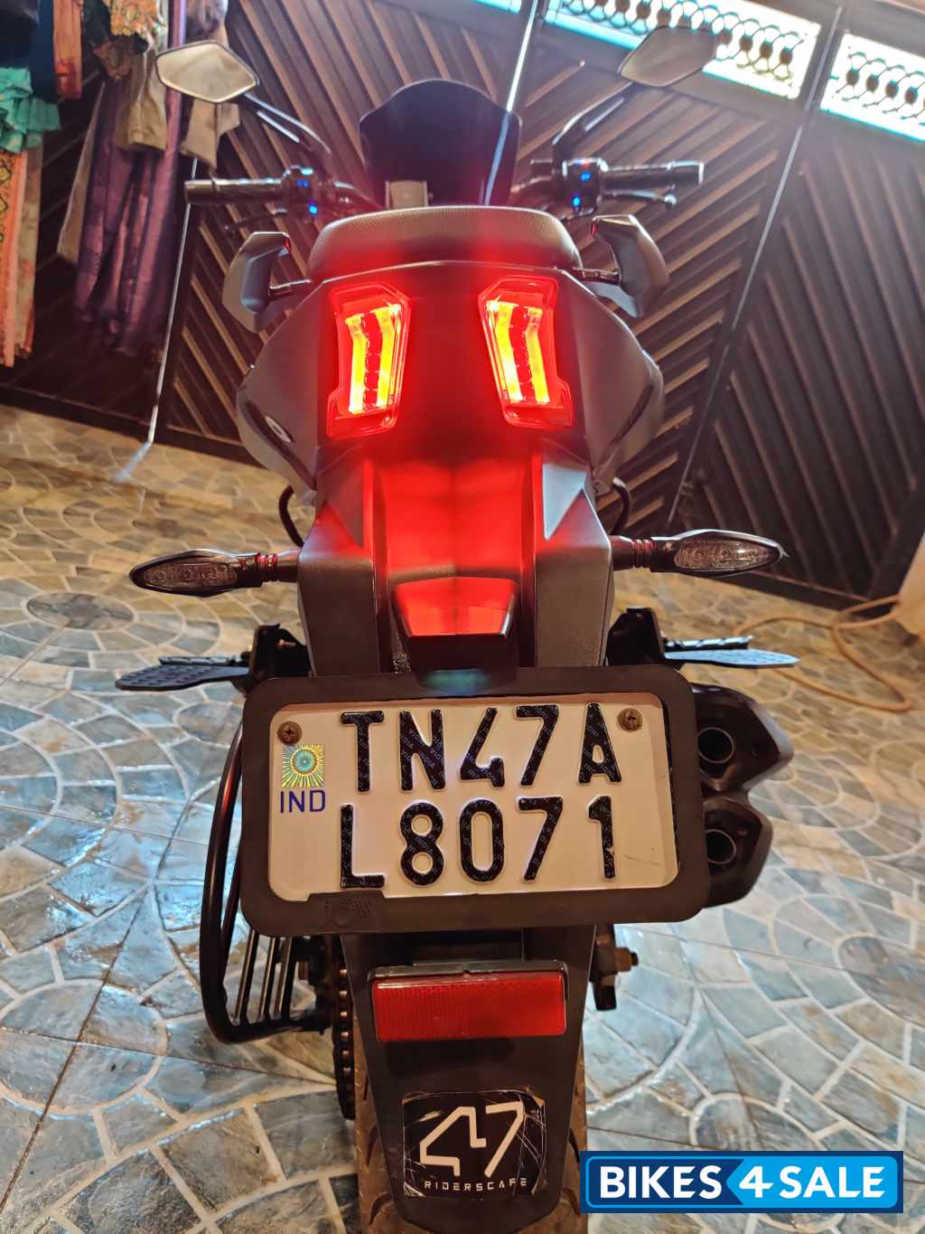 Bajaj Dominar 400 ABS BS6