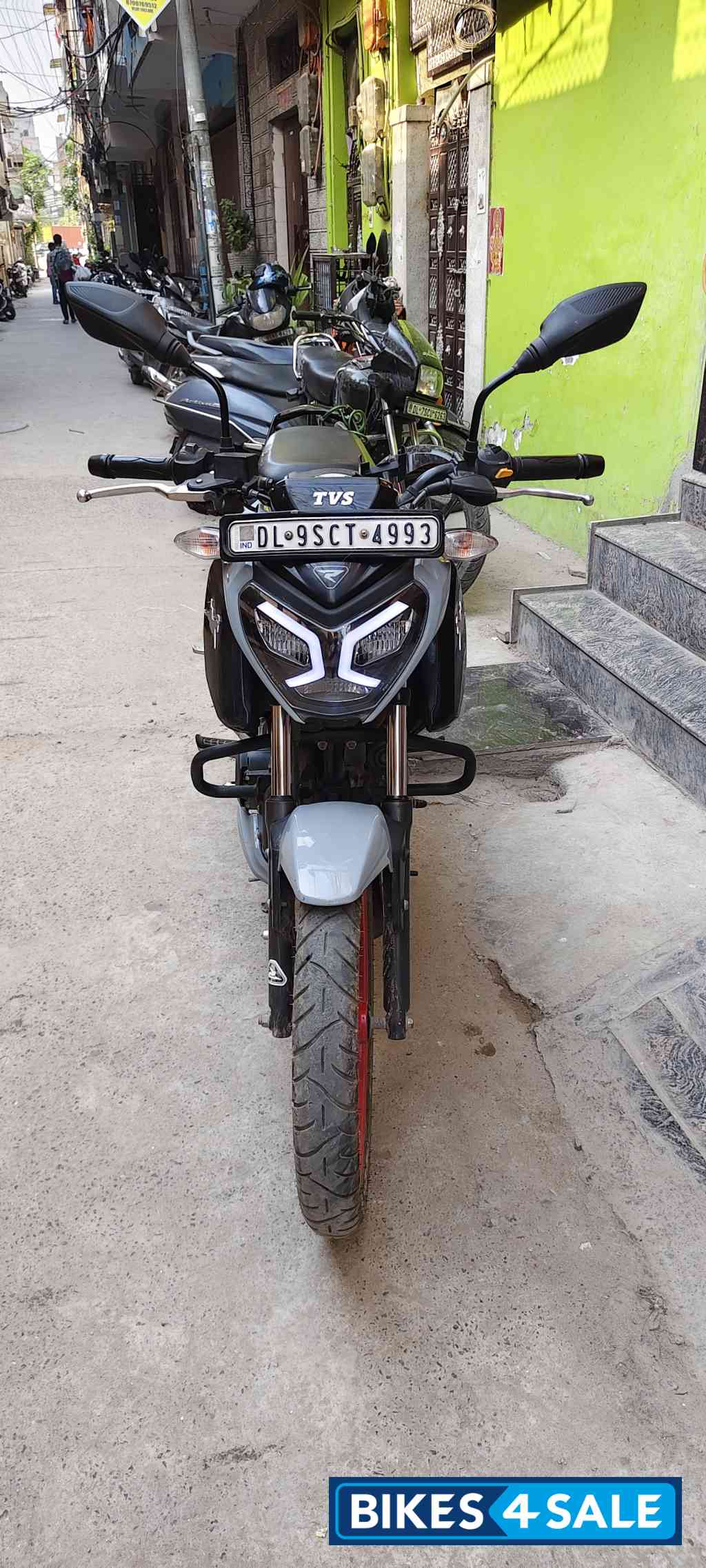 TVS Raider iGO