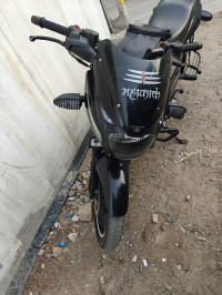 Bajaj Pulsar 125 Neon Disc Single Seat