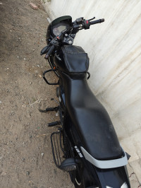 Bajaj Pulsar 125 Neon Disc Single Seat