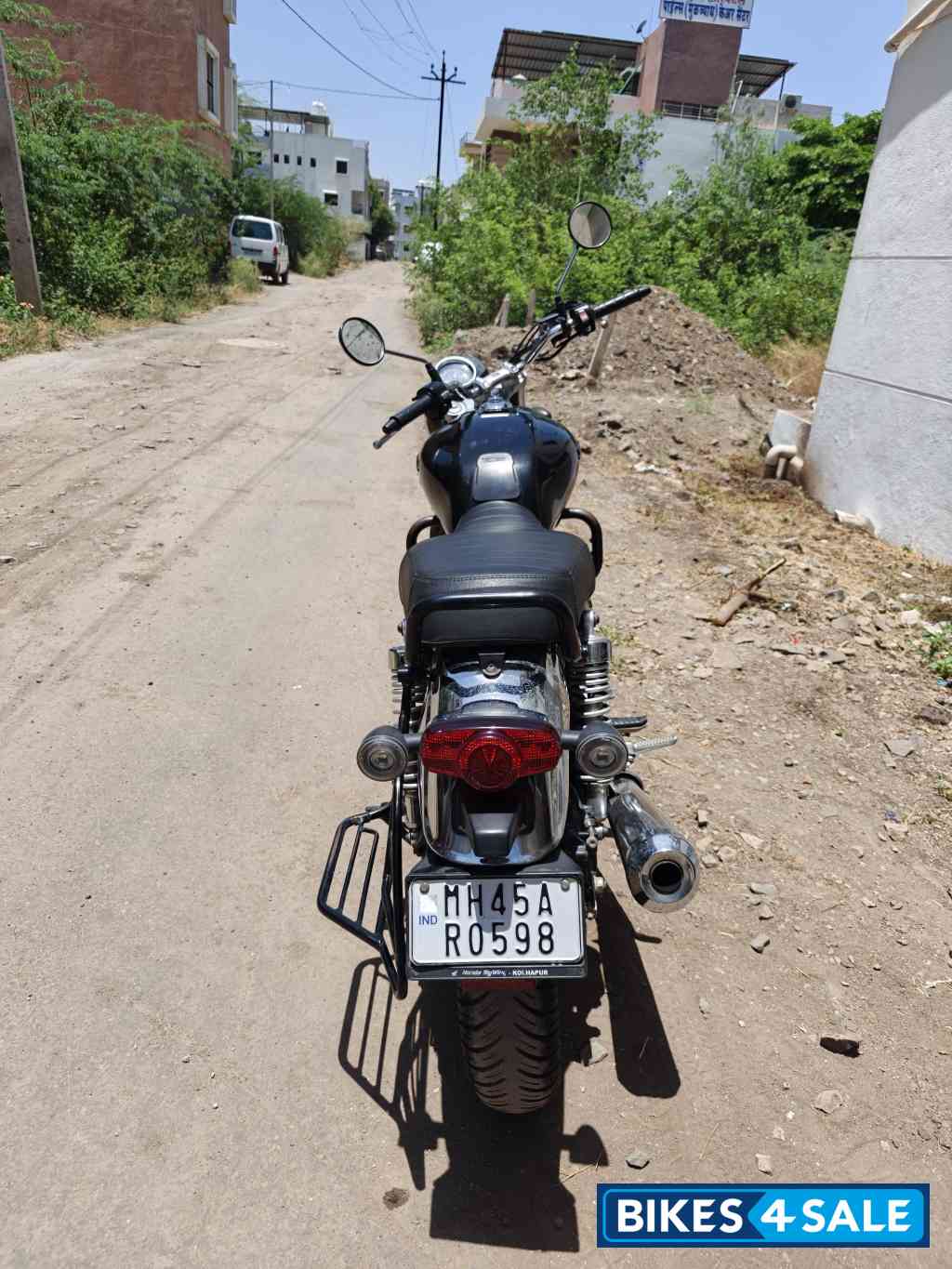 Black Honda CB350 DLX