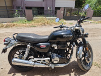 Black Honda CB350 DLX