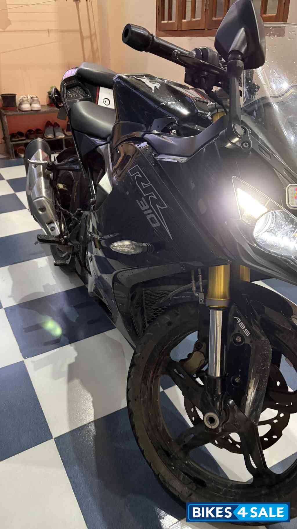 TVS Apache RR 310 TVS Apache RR 310