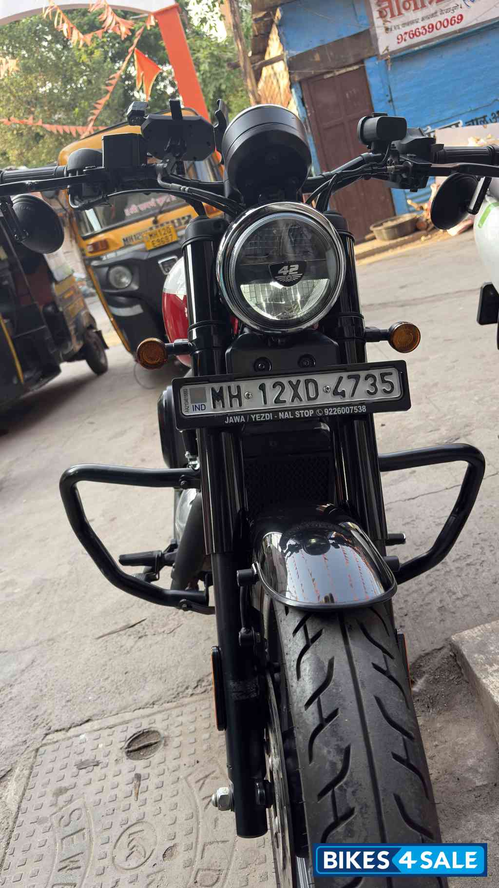 Jasper Red Jawa 42 Bobber Dual Channel ABS