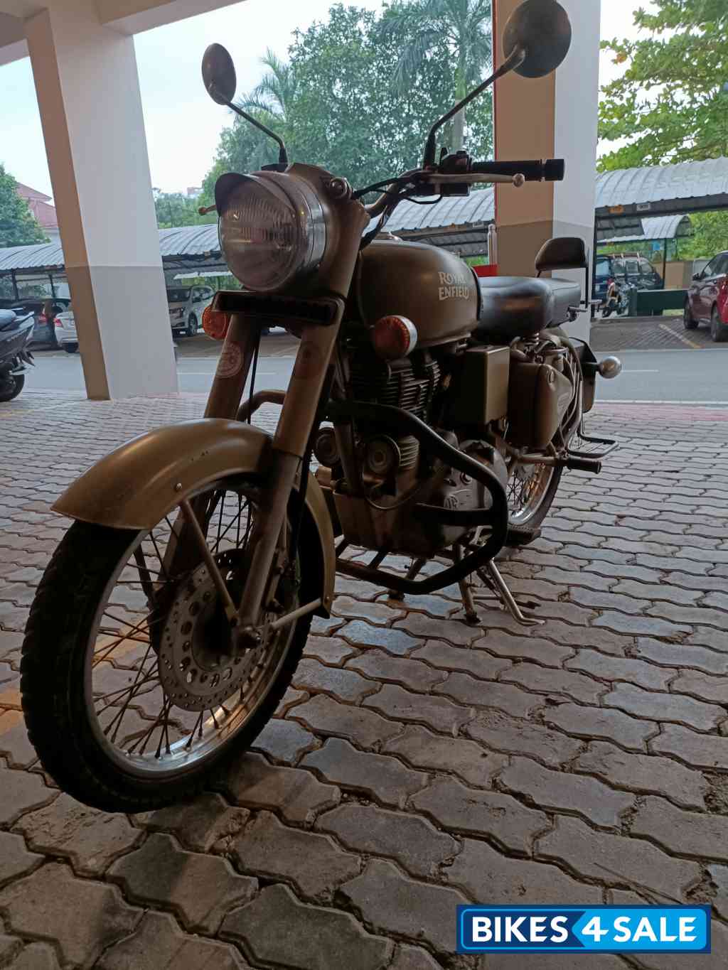 Royal Enfield Classic Desert Storm