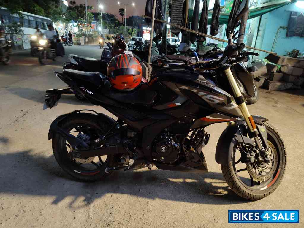 Bajaj Pulsar N160 Dual Channel ABS