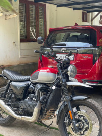 Dual Red And White Yezdi Scrambler Dual Tone