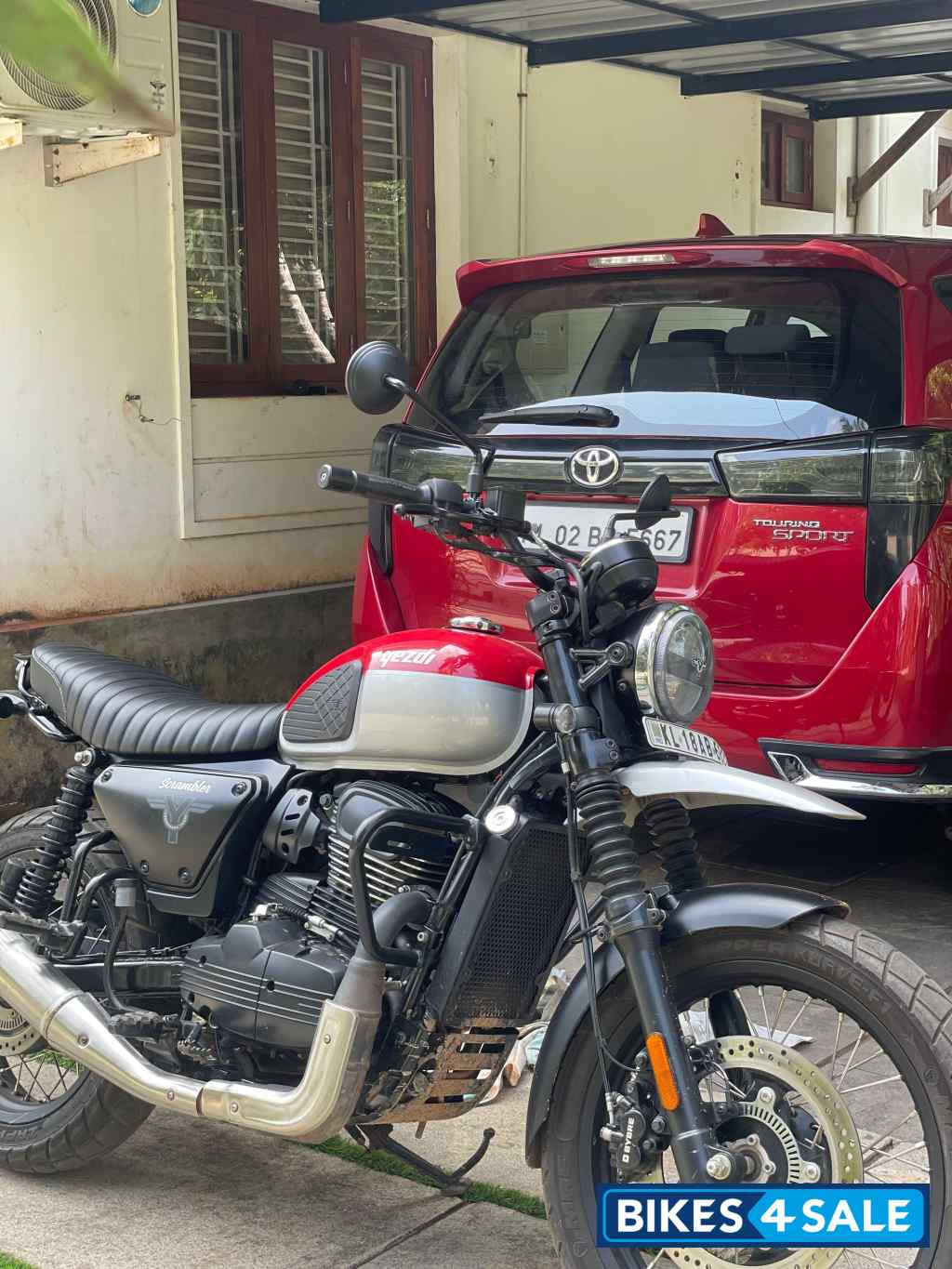 Dual Red And White Yezdi Scrambler Dual Tone