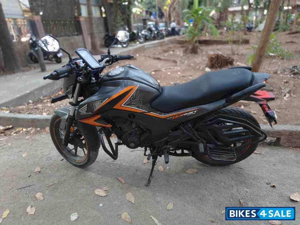 Orange Honda CB Hornet 160R ABS