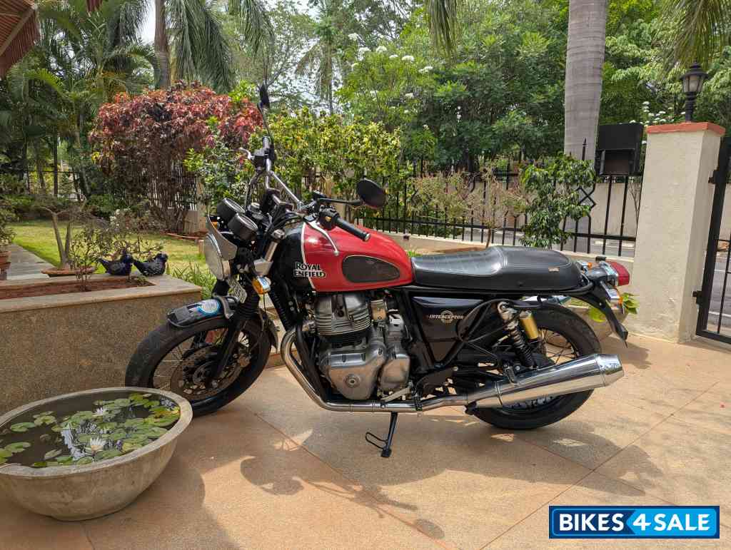 Royal Enfield Interceptor 650 Twin