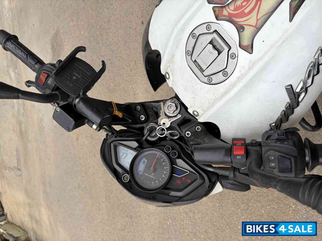Bajaj Pulsar NS200
