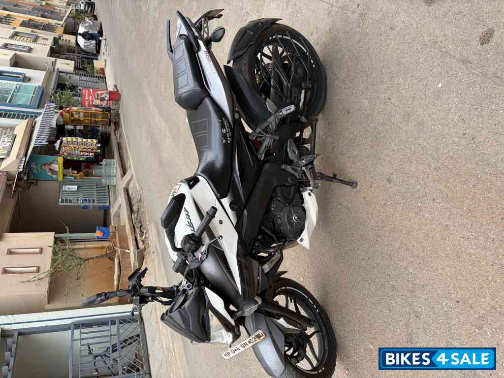 Bajaj Pulsar NS200