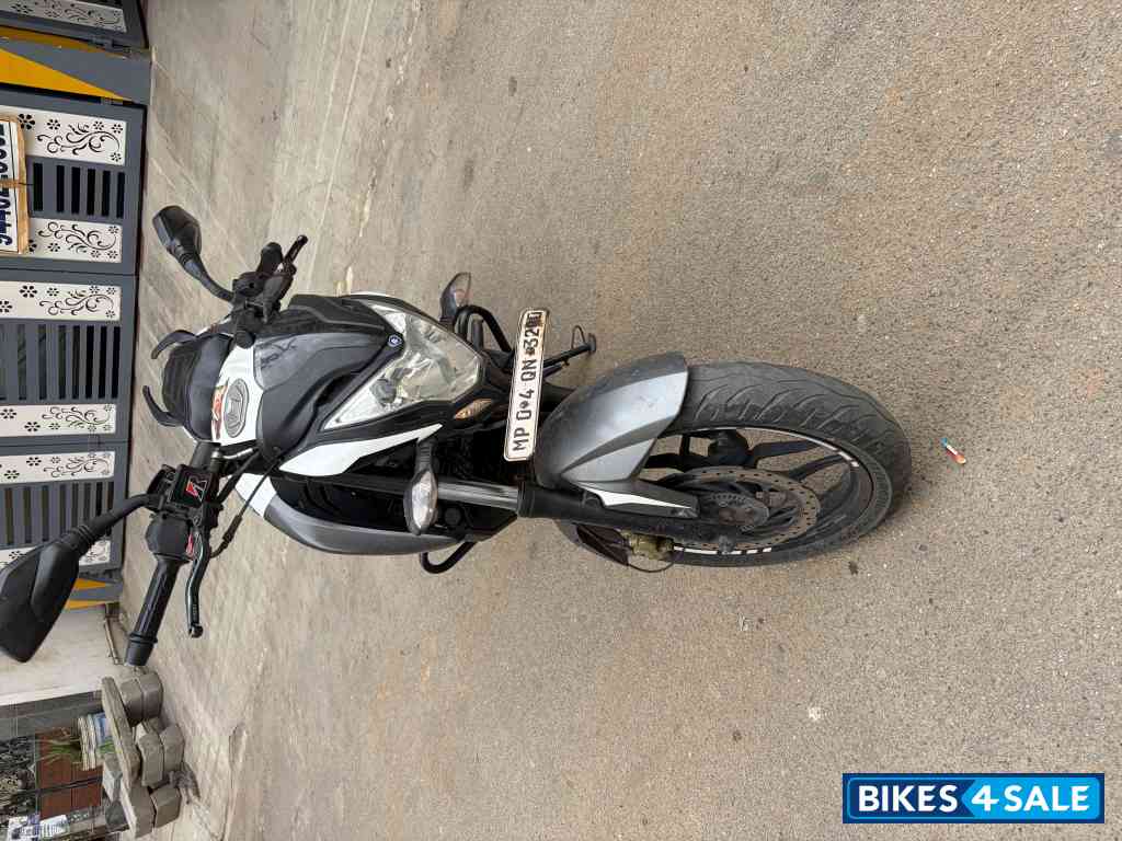 Bajaj Pulsar NS200