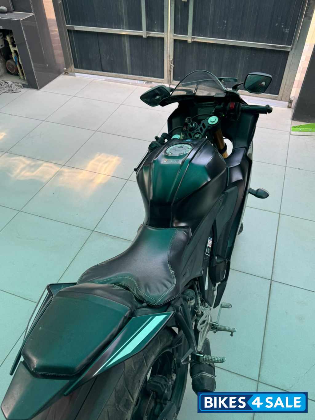 Yamaha R15 V4