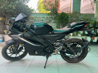 Yamaha R15 V4