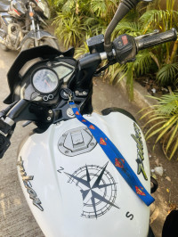 White Bajaj Pulsar NS200
