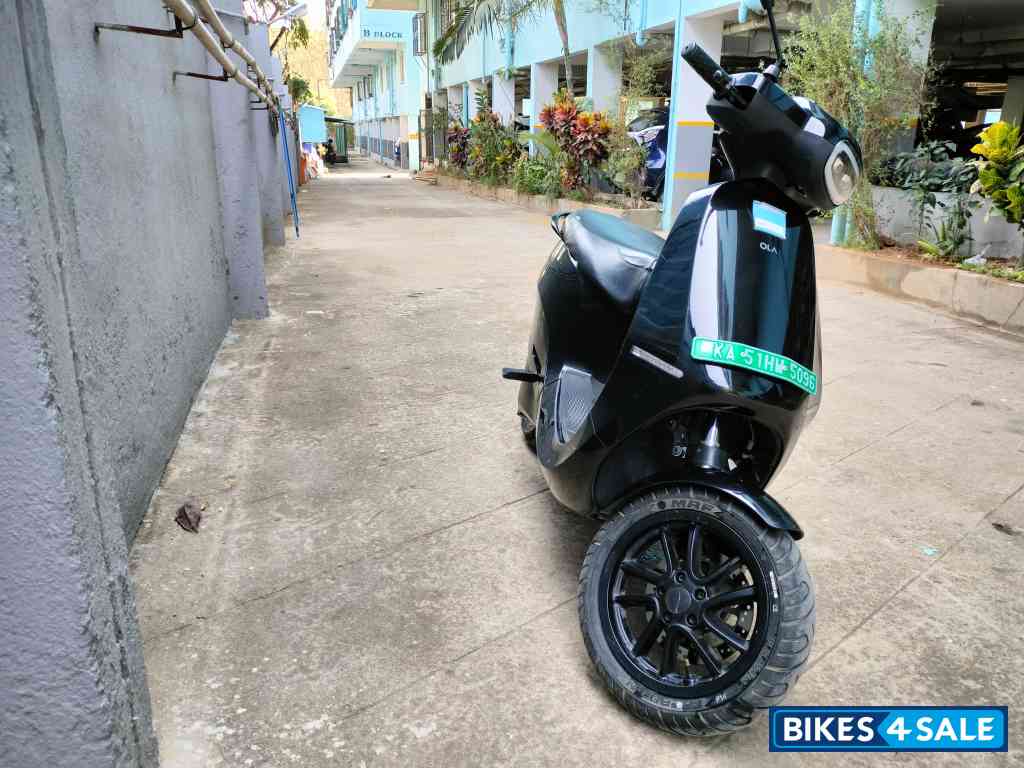 Black Ola S1