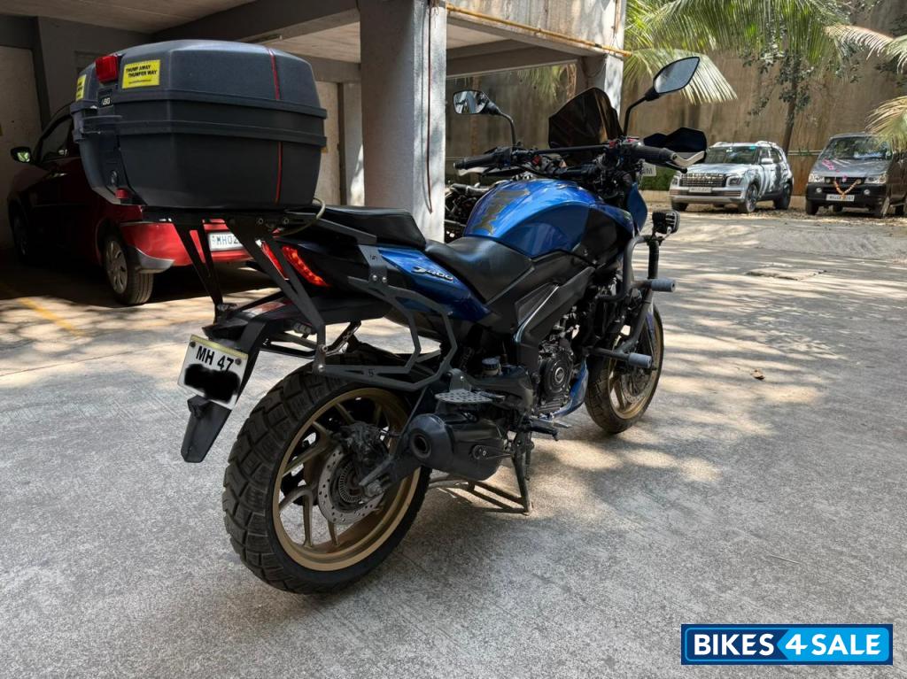 Bajaj Dominar 400 Disc