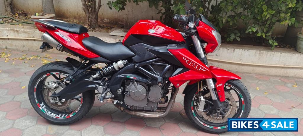 Red Benelli BN 600 I