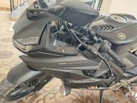 Mette Black Yamaha YZF R15 S