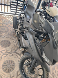Mette Black Yamaha YZF R15 S