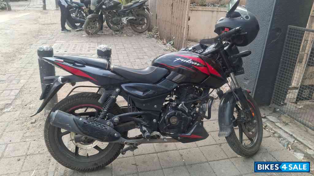 Bajaj Pulsar 150 Twin Disc