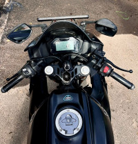 Yamaha R15 V4