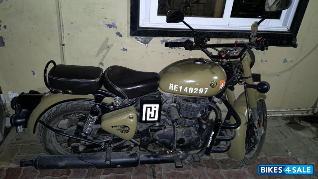 Stromrider Sand Royal Enfield Classic Signals Stormrider Sand
