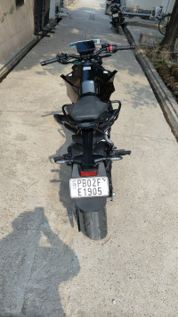 Ebony Black KTM Duke 250 2025