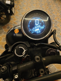 Yezdi Scrambler Dual Tone