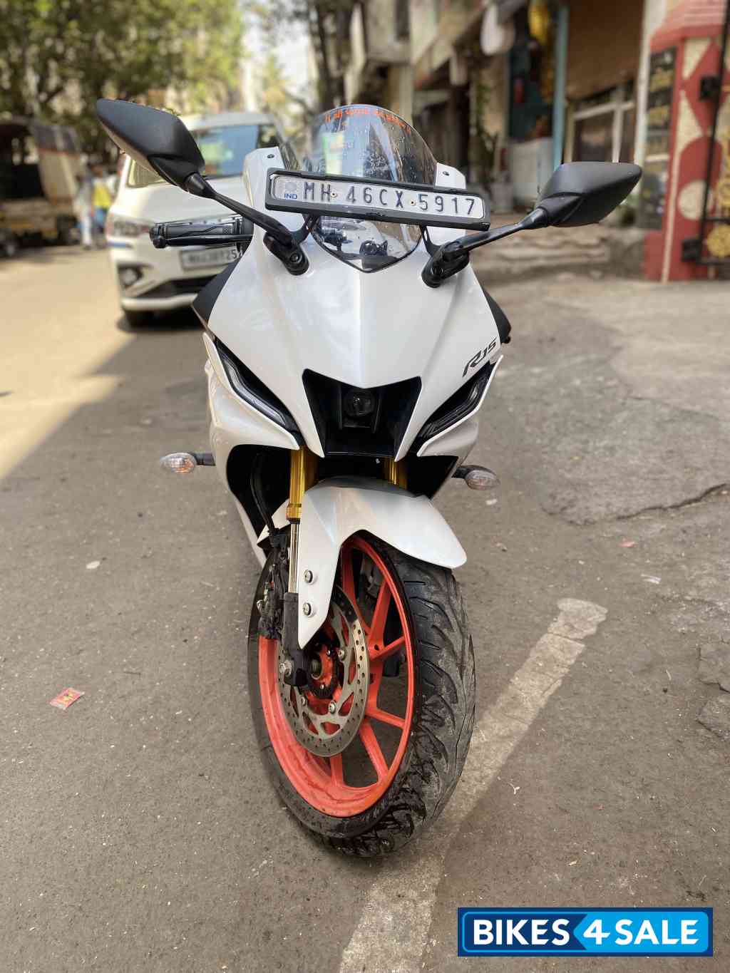 White Yamaha R15 V4 2025