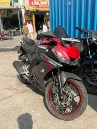 Yamaha YZF R15 V3