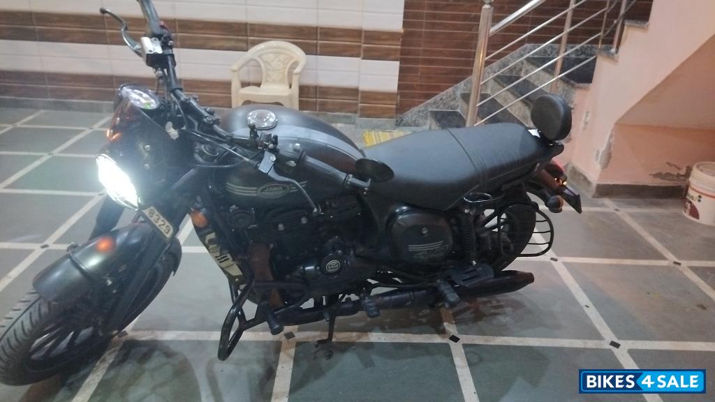 Jawa 42 Dual Channel ABS AllStar Black Jawa 42 Dual Channel ABS AllStar Black