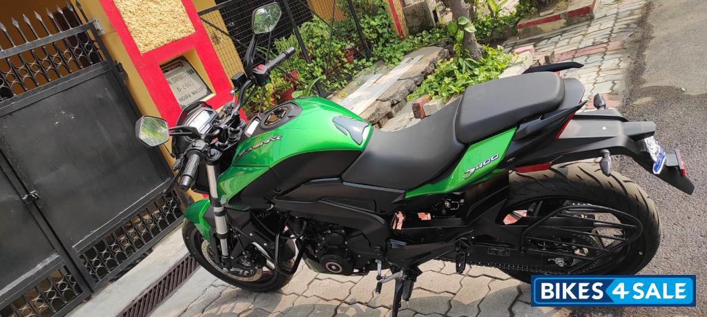 Green Bajaj Dominar 400 ABS BS6