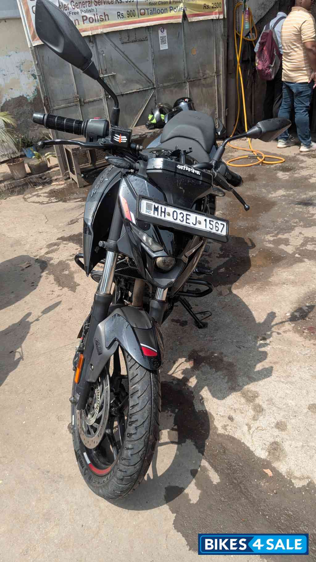 Black Bajaj Pulsar N250 Dual Channel ABS