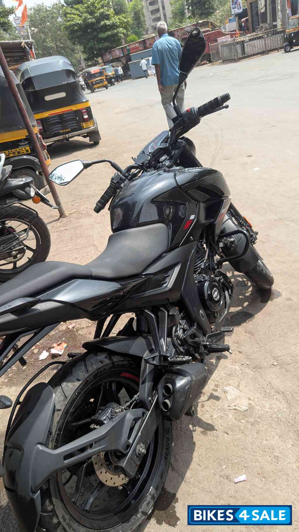 Black Bajaj Pulsar N250 Dual Channel ABS