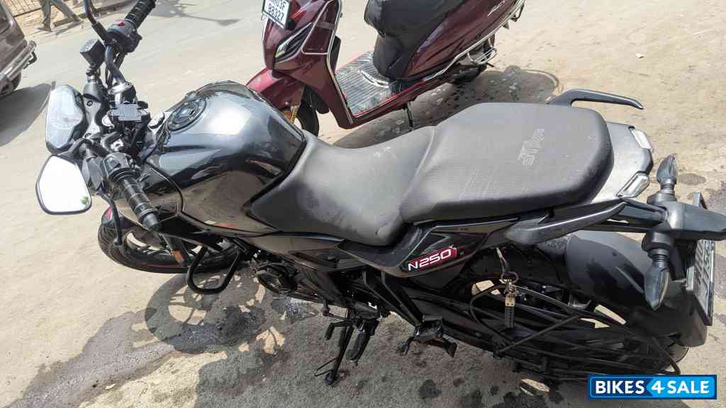 Black Bajaj Pulsar N250 Dual Channel ABS