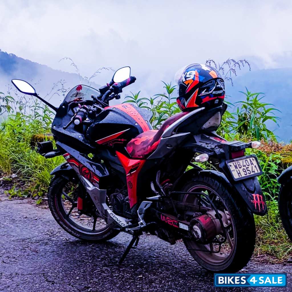 Red & Black Suzuki Gixxer SF Fi
