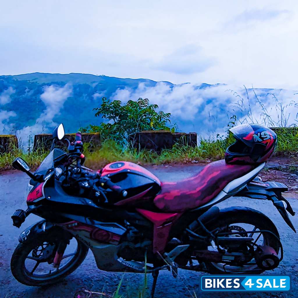 Red & Black Suzuki Gixxer SF Fi