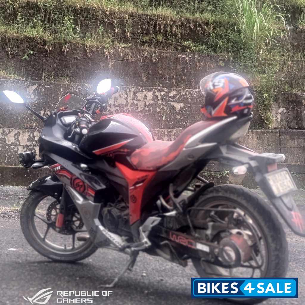 Red & Black Suzuki Gixxer SF Fi